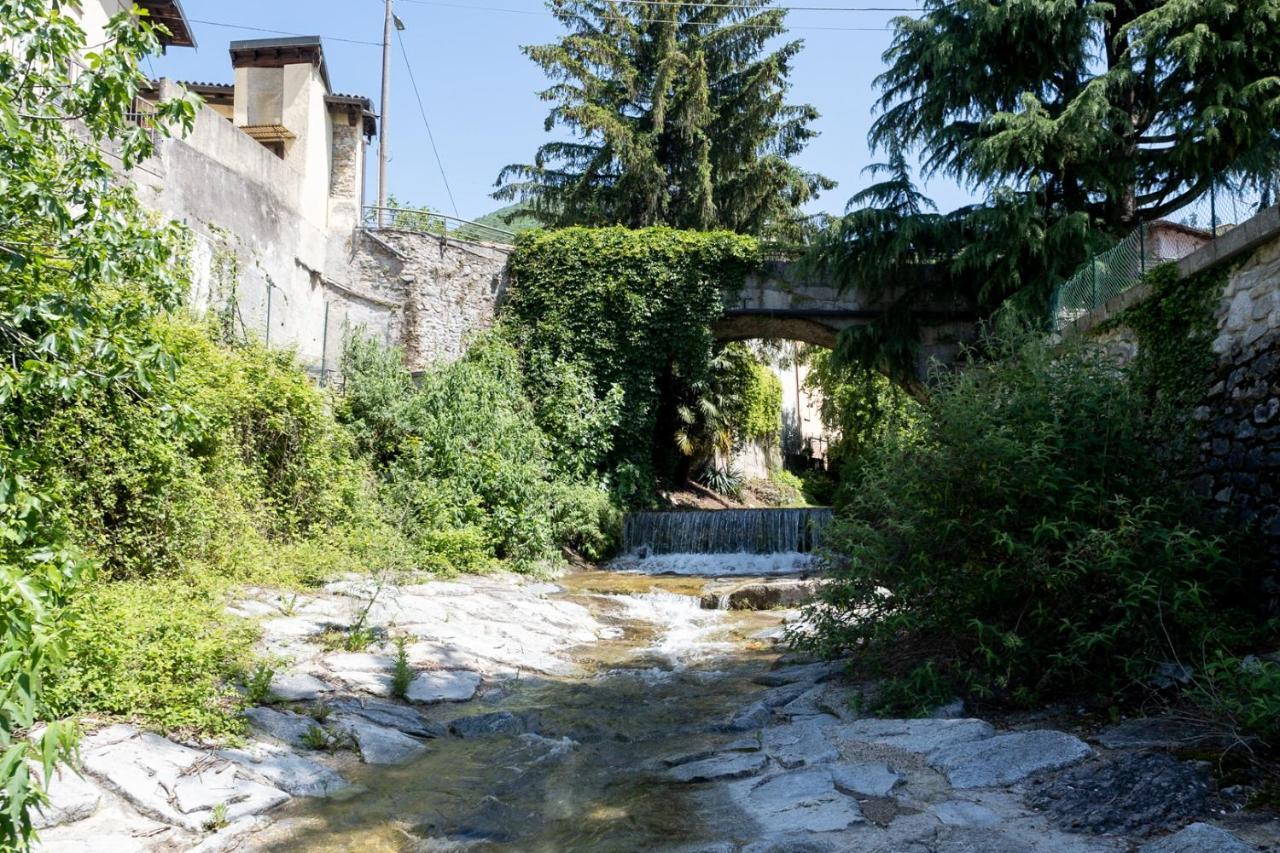 La Casa Sotto Le Cascate Lago Maggiore - Ixihome Cittiglio Buitenkant foto